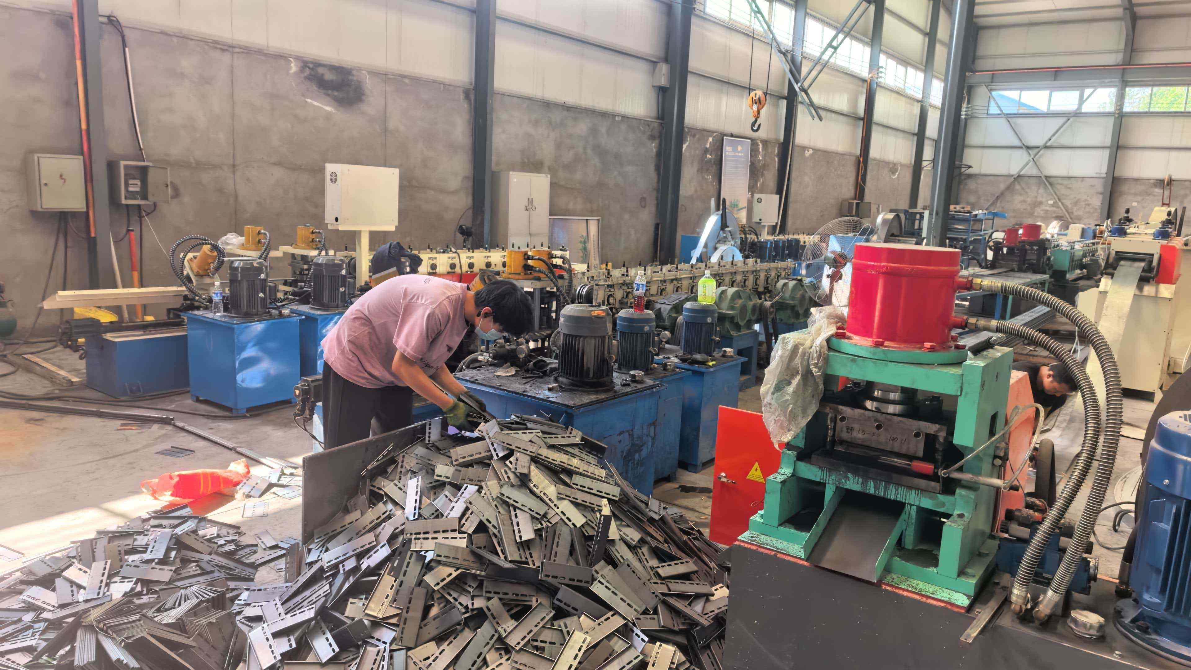 东方市金属桥架锌铝镁桥架 - 一站式服务